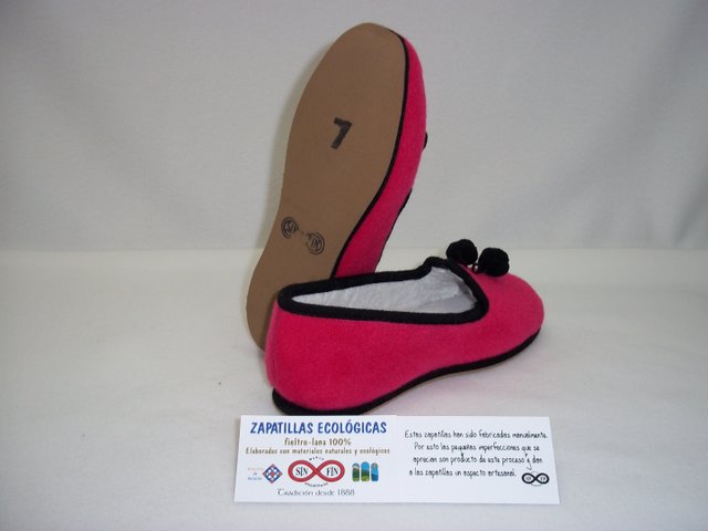 zapatilla borlas color fusia liso modelo 21 suela