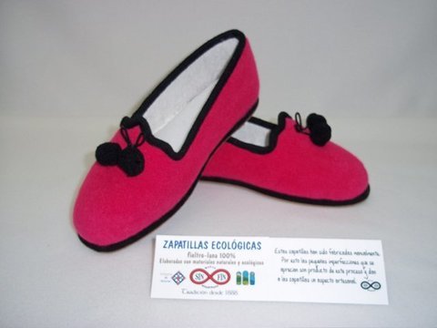 zapatilla borlas color fusia liso modelo 21 par de zapatillas con borla