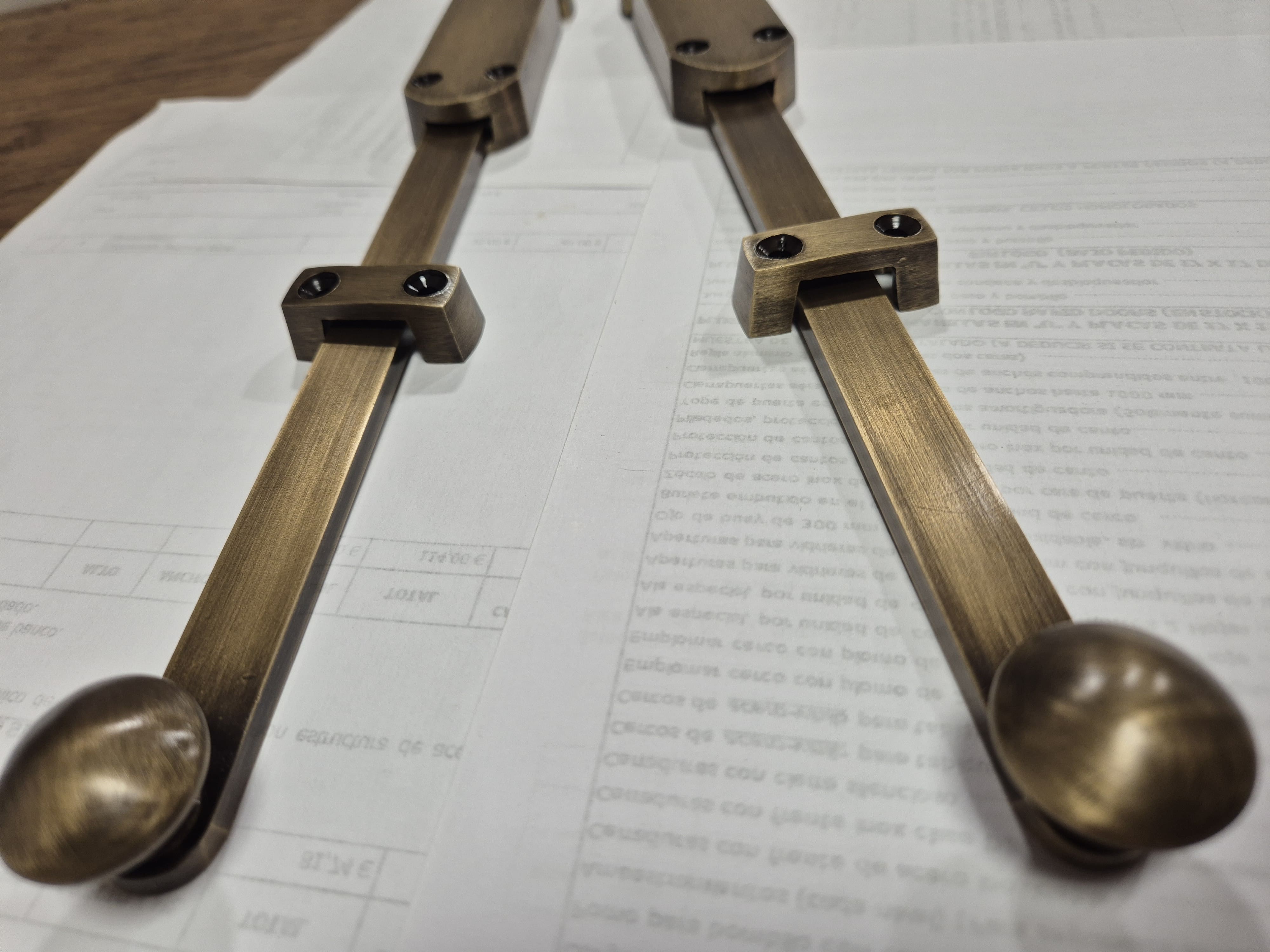 pasador laton patinado 300mm