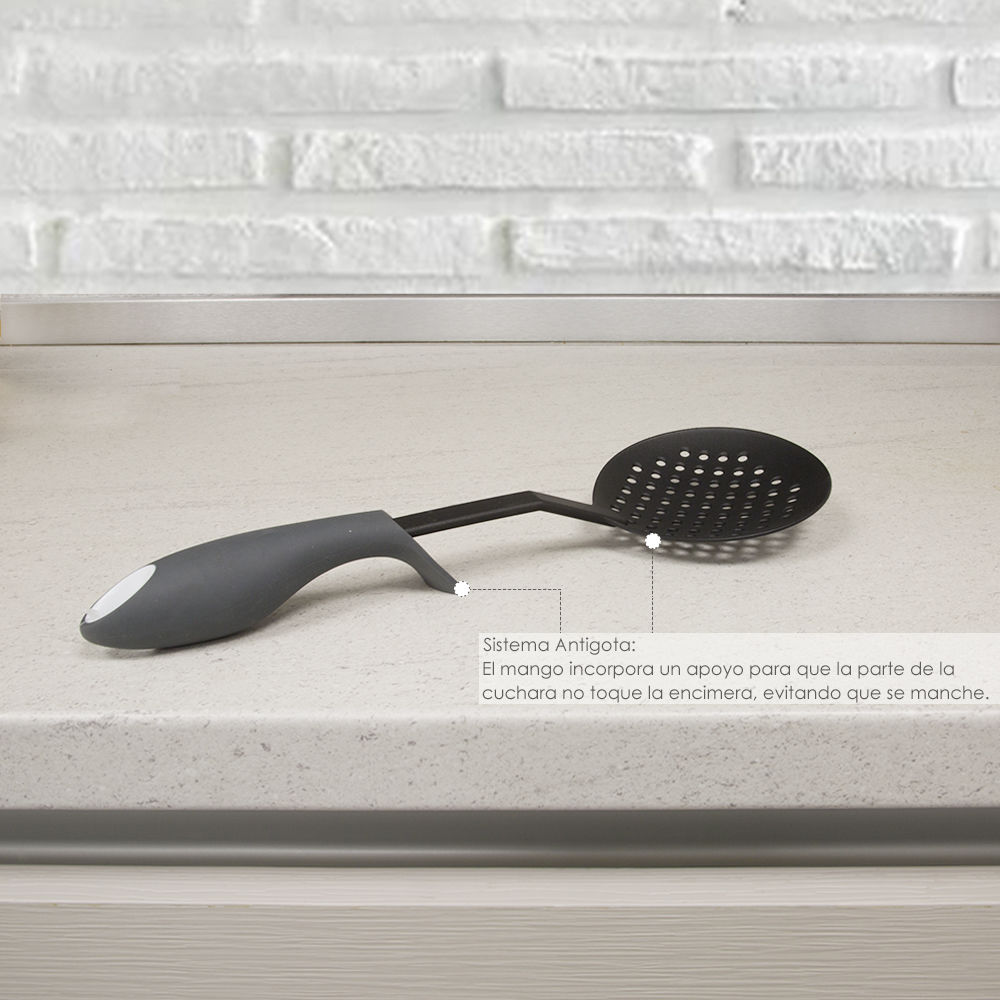 Rasera Cocina Nylon Con Mango Antigotas Engomado 