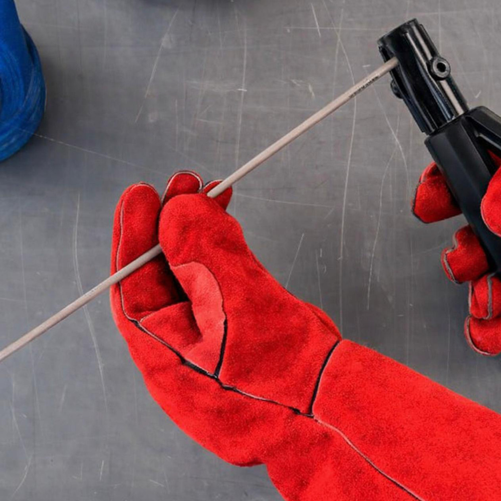 electro de rutilo detalle del operario