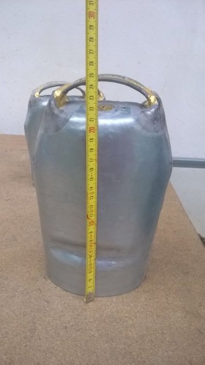 1006 Cencerro Chapa Galvanizada en Caliente 23 cm.