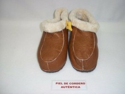 Escarpin pie de cordero modelo 1 Natural elaborado a mano gran comodidad